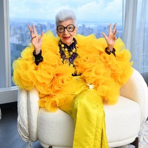Iris Apfel ist tot: So bewegt war das Leben der Mode-Ikone