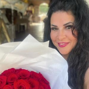 Iris Klein bekommt zum Geburtstag Blumen von neuem Lover!