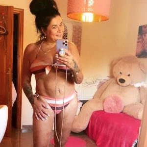 Zehn Kilo abgenommen: Iris Klein posiert stolz im Bikini!