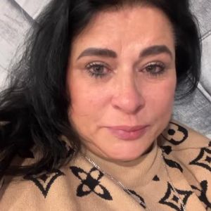 Werbe-Fail: Iris Klein zeigt sich aus Versehen nackt im Netz