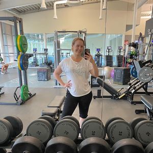 Nach Entbindung: Isabel Edvardsson findet Babypfunde normal