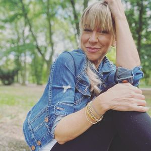 "Unter uns"-Star Isabell Hertel ist "single und glücklich"