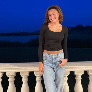 Trotz Gehirntumor: Isabella Strahan zeigt sich optimistisch!