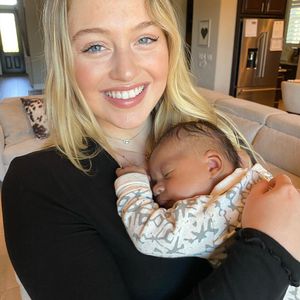 Während Stillzeit: Iskra Lawrence isst 4.000 Kalorien am Tag