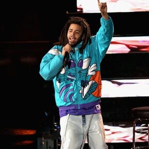 Tödlicher Unfall eines Mitarbeiters: J. Cole sagt Konzert ab