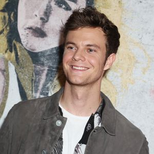 Jack Quaid wirbt mit lustigem Auftritt für seinen Actionfilm