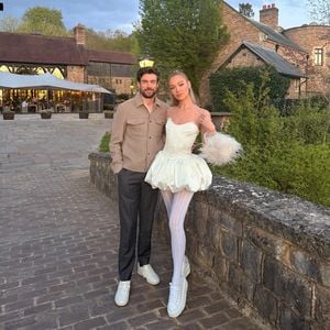 Jack Whitehall und Roxy Horner haben sich das Jawort gegeben