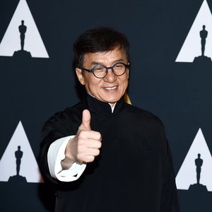 Nach 56 Jahren Karriere: Endlich ein Oscar für Jackie Chan!