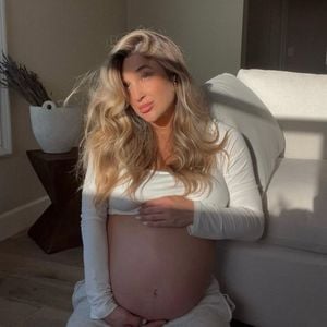 Eine Woche vor Geburt: US-Influencerin reißt Hirnaneurysma!
