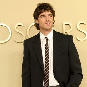 Jacob Elordi löst Date-Versprechen bei den Oscars 2026 ein