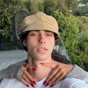 Ist "Elevator Boys"-Star Jacob Rott etwa in festen Händen?