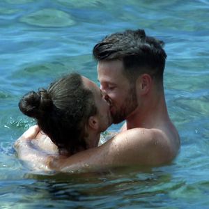Unter Wasser: Jacob ertastet Prince Charmings Intimfrisur!