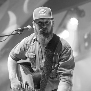 Country-Sänger Jake Flint stirbt kurz nach seiner Hochzeit