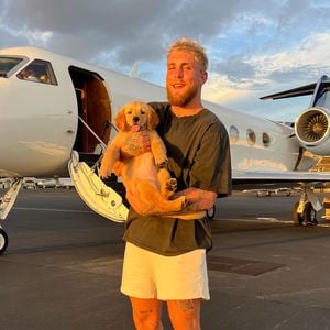 Dramatisch: Jake Pauls Privatjet wurde vom Blitz getroffen!