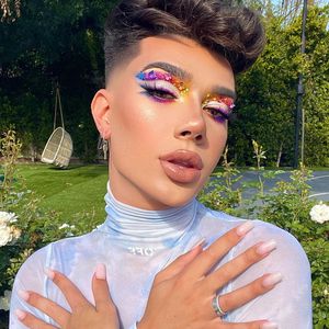 Nach Flirt-Skandal: James Charles ist zurück auf YouTube!