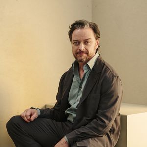Filmstar James McAvoy von Fremden in Bar niedergeschlagen