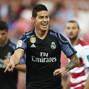 Mega Hottie-Alarm! WM-Star James wechselt zum FC Bayern