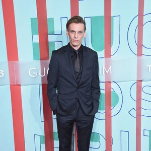 Jamie Campbell Bower als heißes Burberry-Model