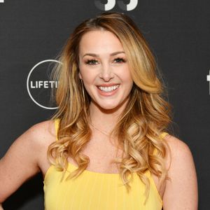 Jamie Otis ändert nach Geburt den Namen ihres Sohnes Hayes