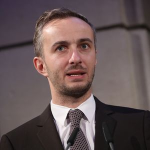 Jan Böhmermann, Satiriker