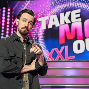 Mit Glühweinstand: Erstes "Take Me Out"-Weihnachtsspecial