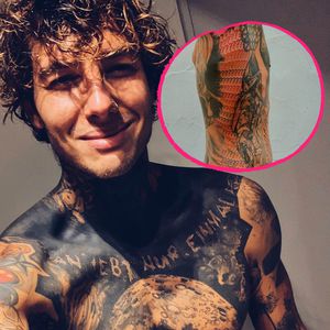 "Love Island"-Jan trägt Hunderte Fragezeichen auf dem Körper