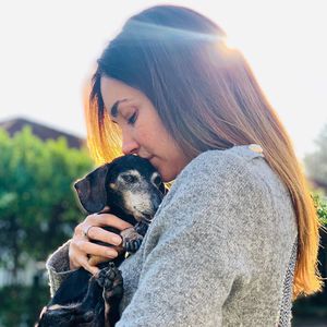 "Herz gebrochen": Jana Ina Zarrella trauert um Hund Tyson