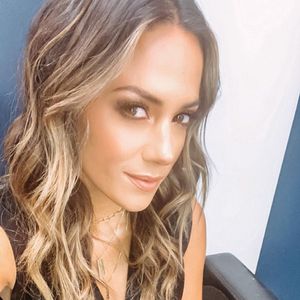 Nach Trennung: Jana Kramer verkauft Ehering und geht shoppen