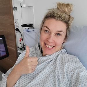 Tränen am OP-Tisch: Sommerhaus-Janina meldet sich aus Klinik