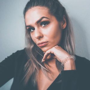 Nummer gestalkt: Bachelor-Janine Christin platzt der Kragen!
