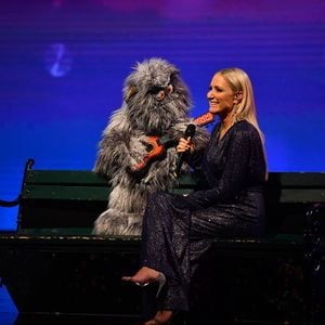 Enttarnt! Mit ihm sang Janine Kunze bei "Pretty in Plüsch"