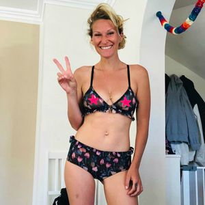 Janni setzt sich mit heißen Fotos für mehr Selbstliebe ein!