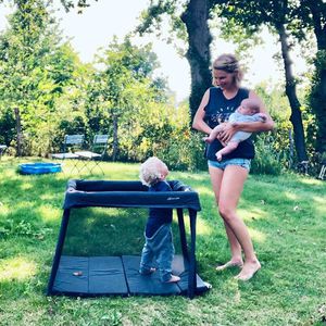 Neue Töne von Zweifach-Mama Janni: Sie ist ohne Reisen froh!