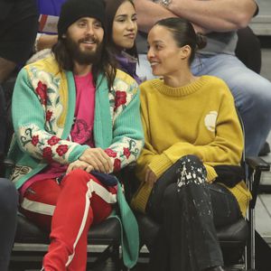 Extravaganter Farb-Look: Hättet ihr diesen Star erkannt?
