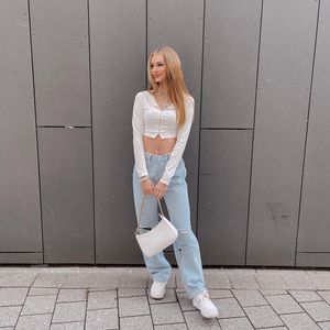 Alte Figur zurück: TikTok-Jasi glücklich mit After-Baby-Body