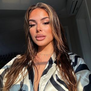 Will die Influencerin Jasmin Azizam irgendwann Kinder haben?