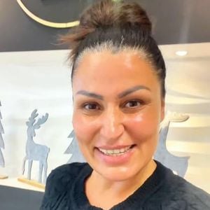 Nach Insolvenz: Jasmin Herren feiert Beautysalon-Eröffnung