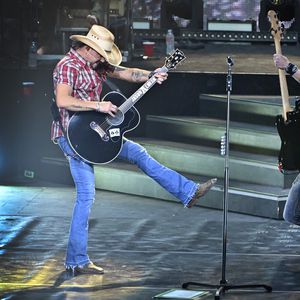 Nach Festival-Massaker: Jason Aldean zurück in Las Vegas!