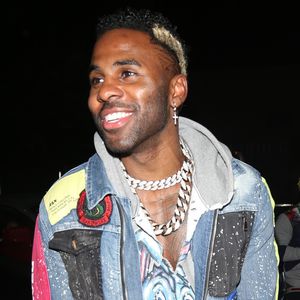 Darum singt Jason Derulo seinen Namen wieder in Liedern!