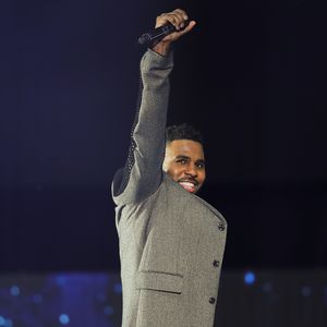 Jason Derulo greift Sarah Connor unter die Arme