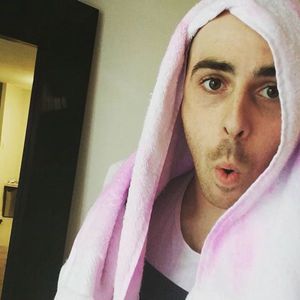 Für Fame: YouTuber täuschte den Tod seiner Freundin vor!
