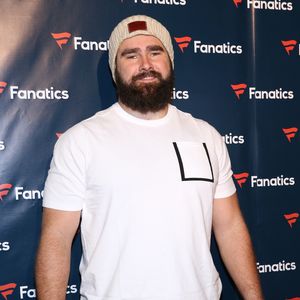 Jason Kelce witzelt über den ersten Schwarm seiner Tochter