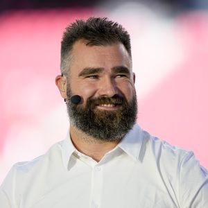 Jason Kelce bekommt seine eigene Late-Night-Show bei ESPN