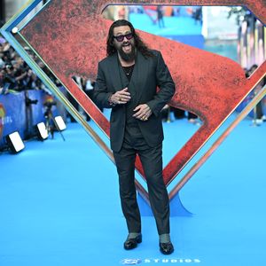 Jason Momoa verwirklicht Traum als Antiheld in "Supergirl"
