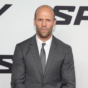 "Fast & Furious 8"-Training: Jason Statham zeigt Muckies!