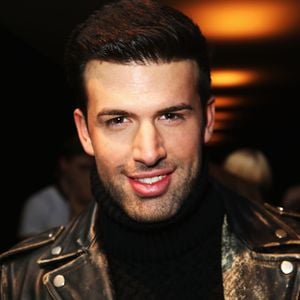 Jay Khan, Sänger