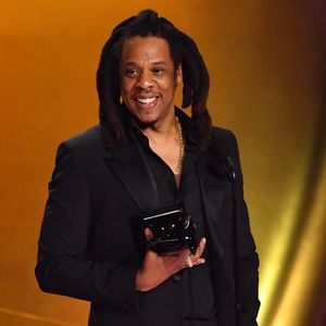 Skurrile Idee: Jay-Z benutzt Grammy Award als Cognacglas