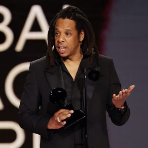 Aus diesem Grund verklagt Rapper Jay-Z seine Ex-Klägerin