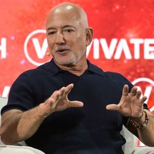 Jeff Bezos plant Einstieg bei Liverpool im Investorenteam