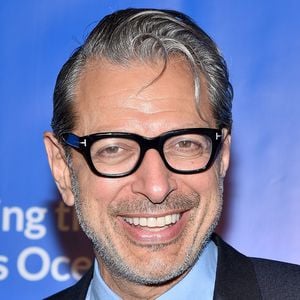 Bestätigt: "Independence Day"-Star wird mit 64 Jahren Papa!